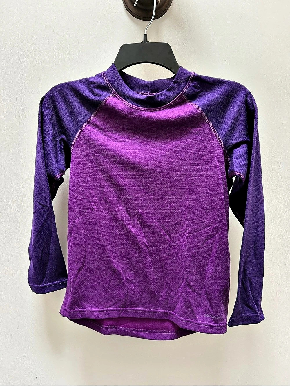 Patagonia Long Sleeve Athletic Shirt in Purple Kids Size 10